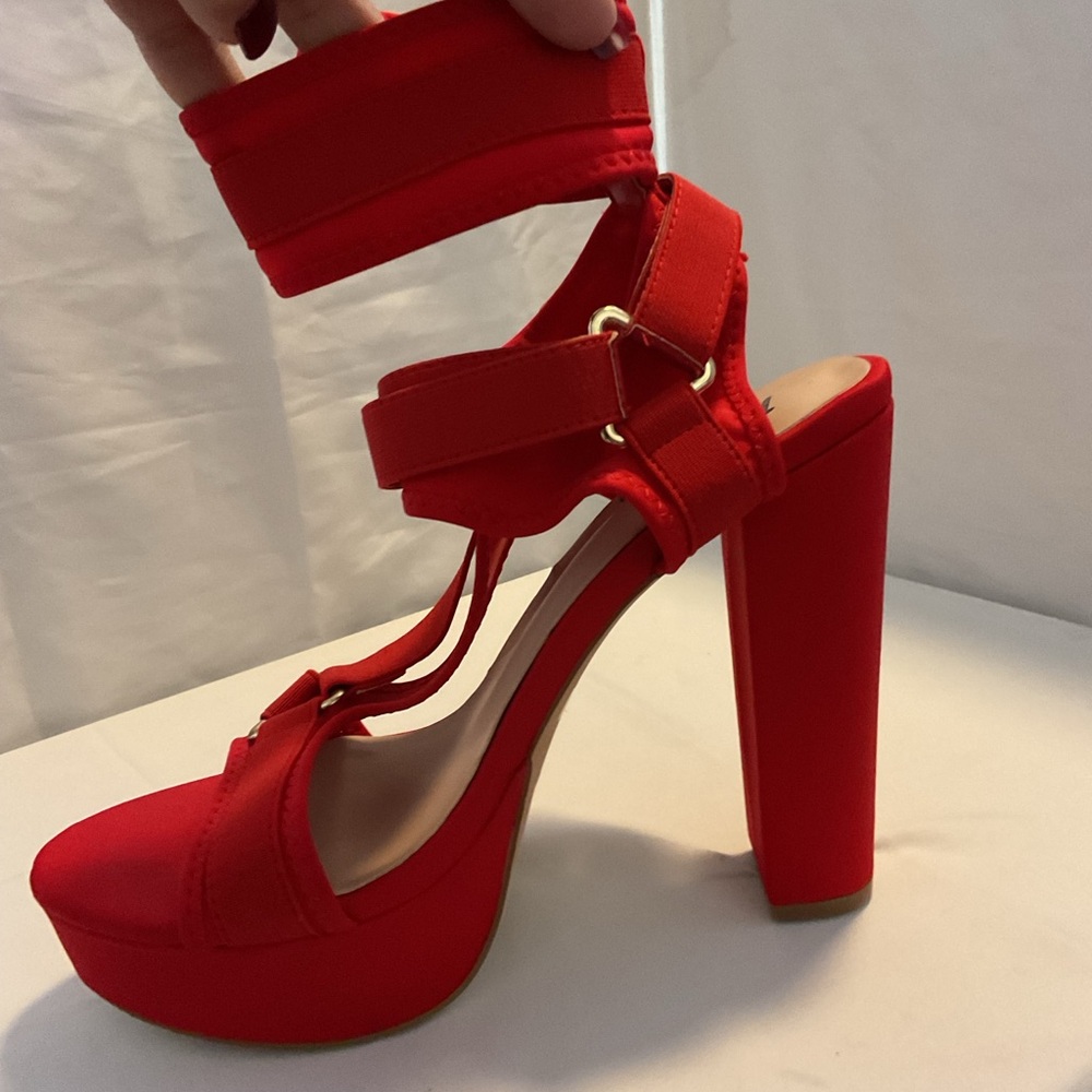 Elegant Red High Heel size 10